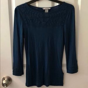 Beautiful Dark Blue 3/4 Sleeve with leaf detail